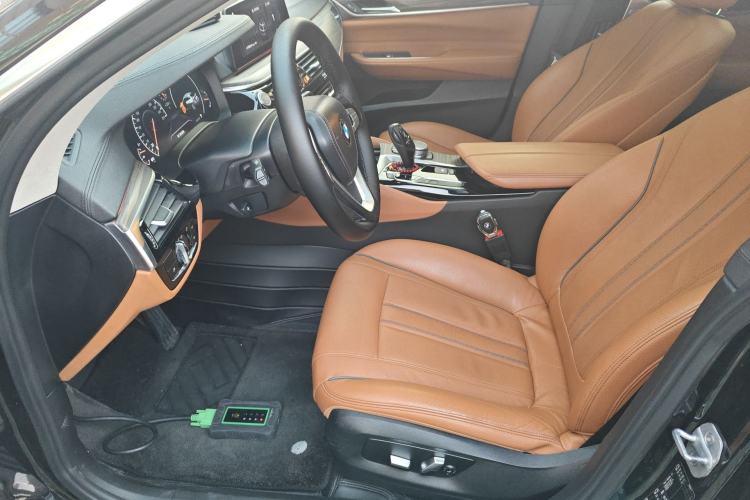 Used BMW 6 Series GT 2019 630i Luxury Design Package Left Front Seat