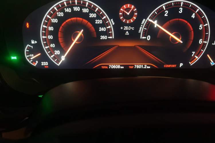 Used BMW 6 Series GT 2019 630i Luxury Design Package Odometer Close Up