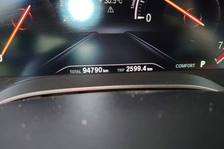 Used BMW 6 Series GT 2019 630i M Sport Package Odometer Close Up