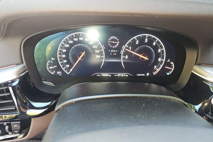 Used BMW 6 Series GT 2019 630i M Sport Touring Edition Odometer Close Up