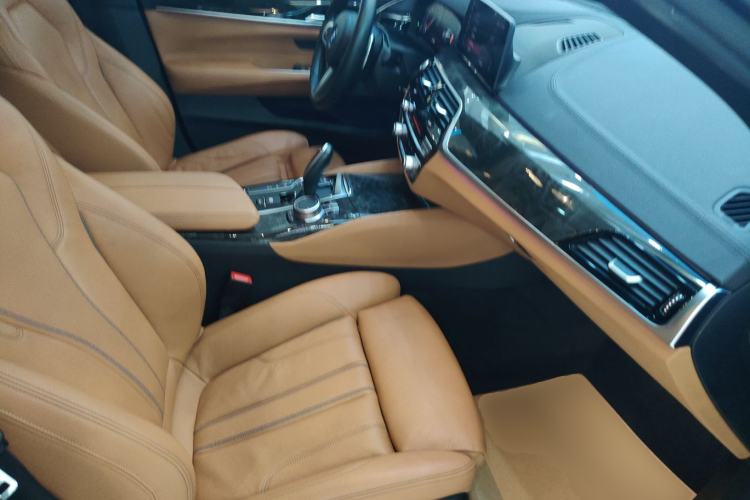 Used BMW 6 Series GT 2019 630i M Sport Package Right Front Seat