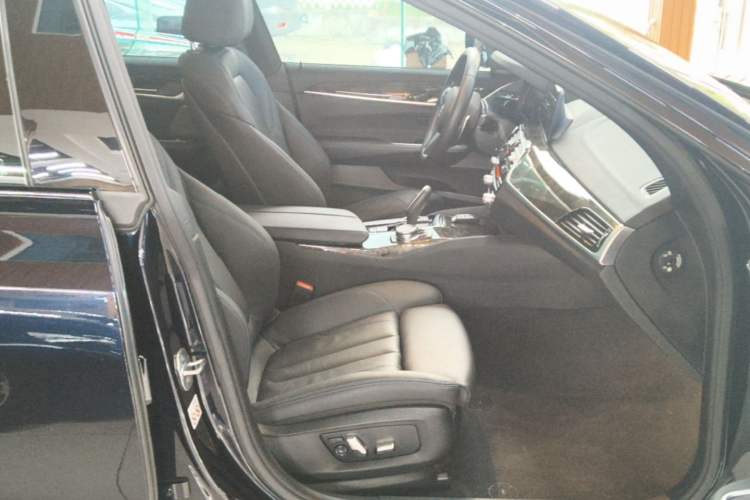 Used BMW 6 Series GT 2019 630i M Sport Package Right Front Seat