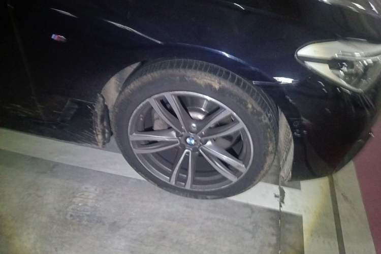 Used BMW 6 Series GT 2019 630i M Sport Package Right Front Wheel Hub
