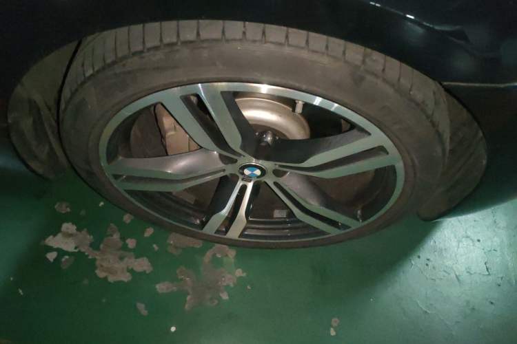 Used BMW 6 Series GT 2019 630i M Sport Touring Edition Right Front Wheel Hub
