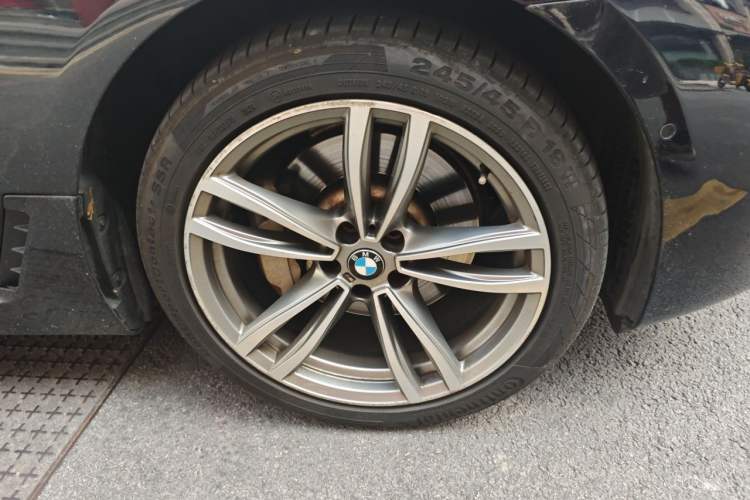 Used BMW 6 Series GT 2019 630i M Sport Package Right Front Wheel Hub