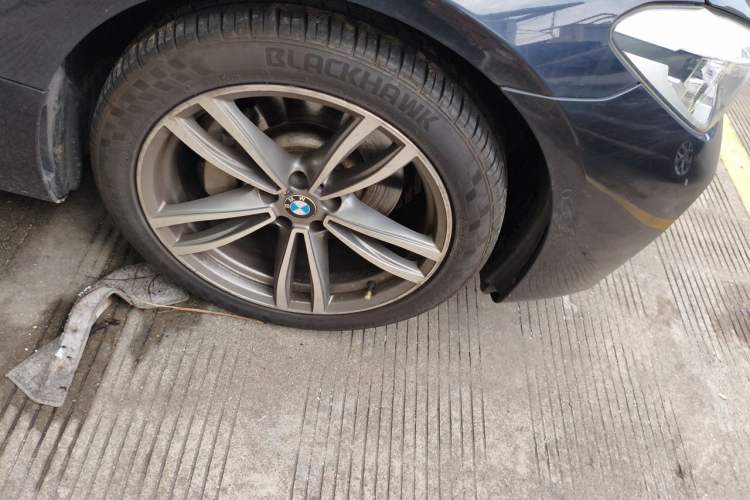 Used BMW 6 Series GT 2019 630i M Sport Package Right Front Wheel Hub
