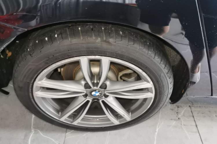 Used BMW 6 Series GT 2019 630i M Sport Package Right Rear Wheel Hub