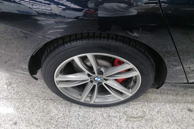 Used BMW 6 Series GT 2019 630i M Sport Package Right Rear Wheel Hub