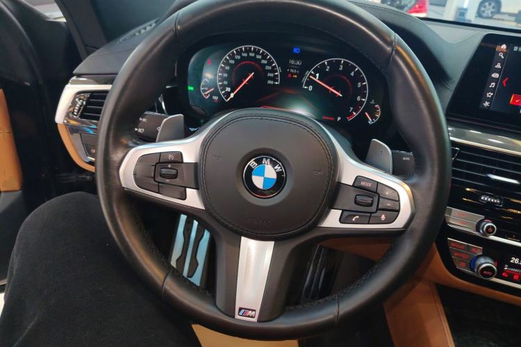 Used BMW 6 Series GT 2019 630i M Sport Package Steering Wheel