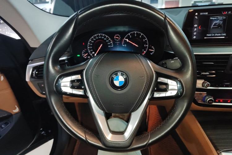 Used BMW 6 Series GT 2019 630i Luxury Design Package Steering Wheel