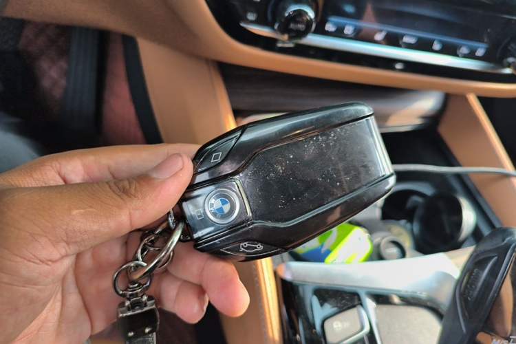 Used BMW 6 Series GT 2019 630i Luxury Design Package Vehicle Key