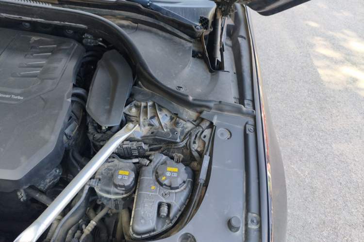 Used BMW 6 Series GT 2019 630i M Sport Package Engine Bay Left