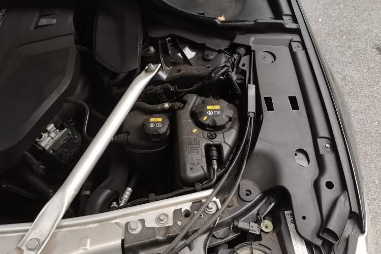 Used BMW 6 Series GT 2019 630i M Sport Touring Edition Engine Bay Left