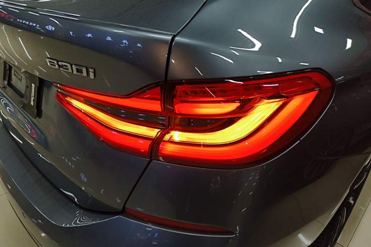 Used BMW 6 Series GT 2019 630i Luxury Design Package Exterior 6