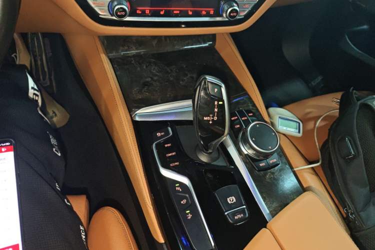 Used BMW 6 Series GT 2019 630i M Sport Package Gear Lever