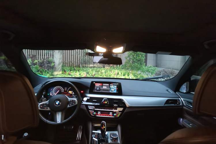 Used BMW 6 Series GT 2019 630i M Sport Touring Edition Headliner