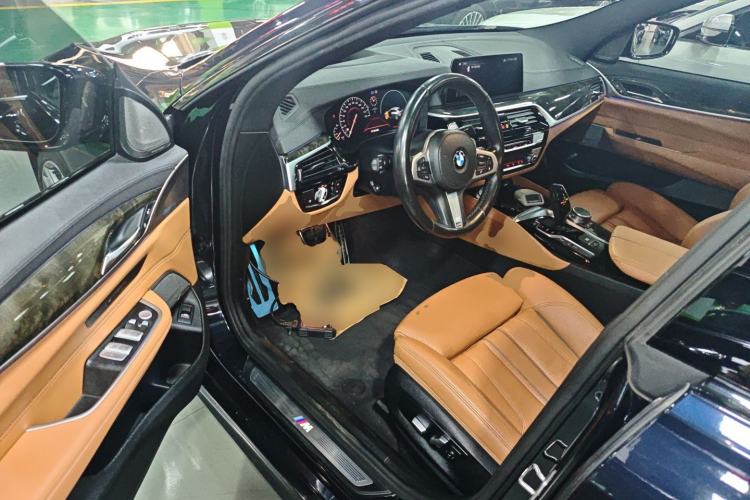 Used BMW 6 Series GT 2019 630i M Sport Package Interior 3