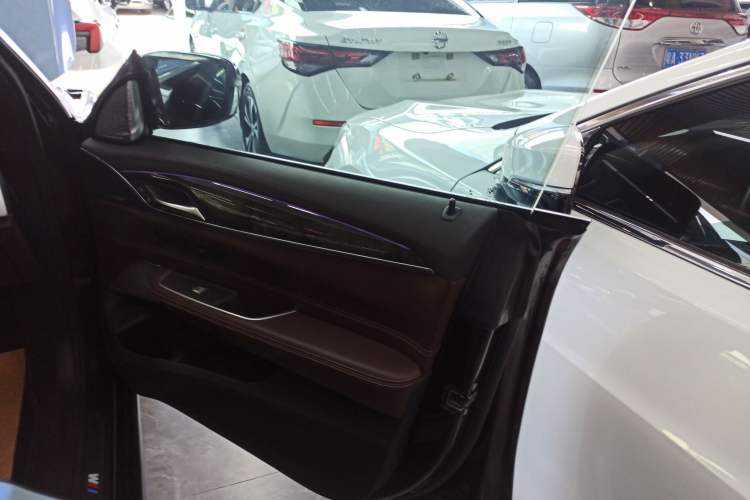 Used BMW 6 Series GT 2019 630i M Sport Touring Edition Right Front Door Interior