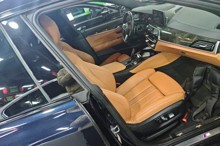 Used BMW 6 Series GT 2019 630i M Sport Package Right Front Seat