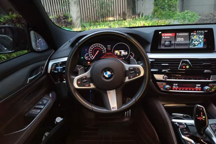 Used BMW 6 Series GT 2019 630i M Sport Touring Edition Steering Wheel