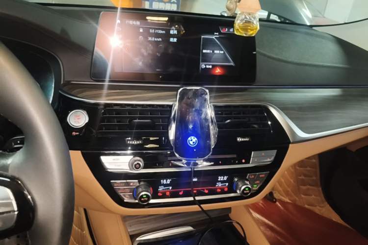 Used BMW 6 Series GT 2019 630i Luxury Design Package Audio And AC Panel