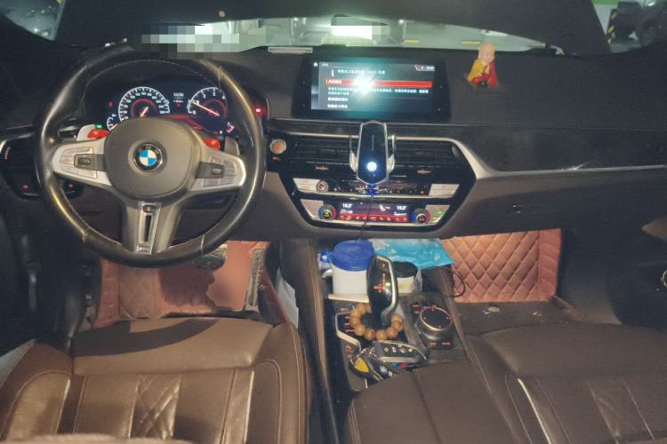 Used BMW 6 Series GT 2019 630i M Sport Touring Edition Center Console