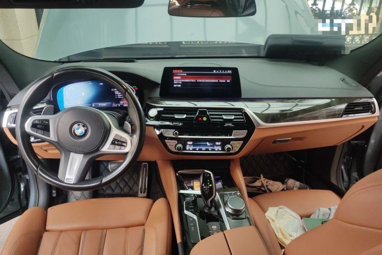 Used BMW 6 Series GT 2019 630i M Sport Package Center Console