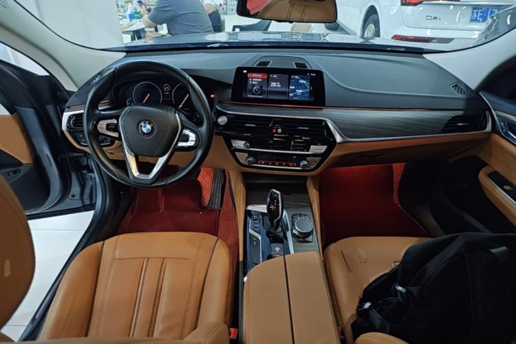 Used BMW 6 Series GT 2019 630i Luxury Design Package Center Console