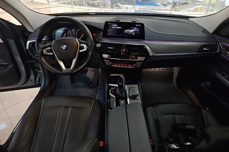 Used BMW 6 Series GT 2019 630i Luxury Design Package Center Console