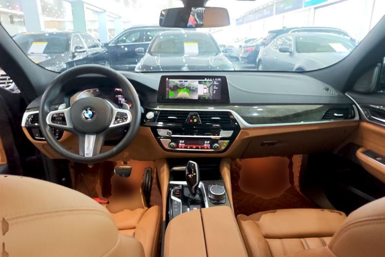 Used BMW 6 Series GT 2019 630i M Sport Package Center Console