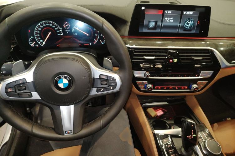 Used BMW 6 Series GT 2019 630i M Sport Package Center Console