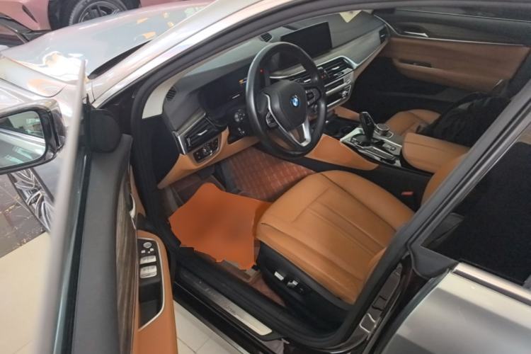 Used BMW 6 Series GT 2019 630i Luxury Design Package Driver Seat