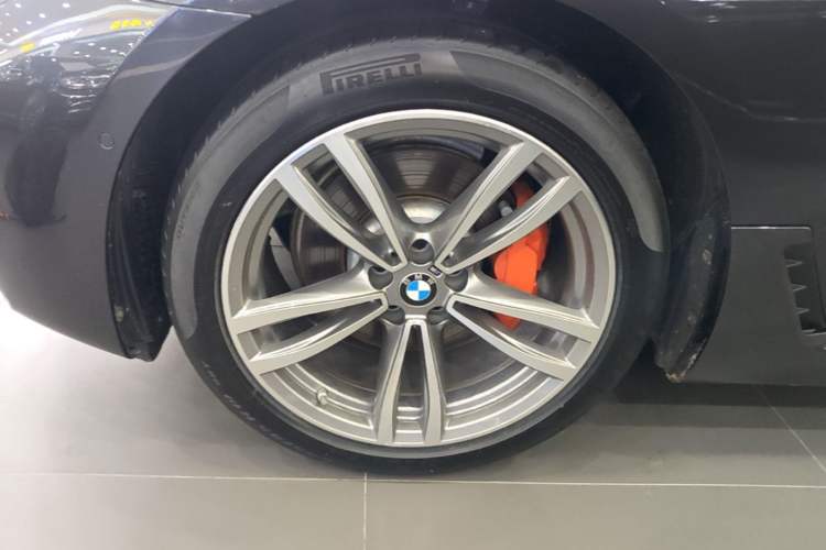Used BMW 6 Series GT 2019 630i M Sport Package Exterior 4