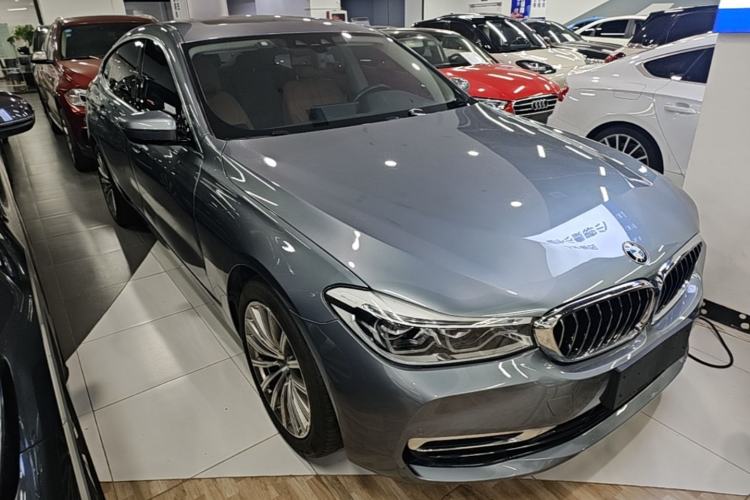 Used BMW 6 Series GT 2019 630i Luxury Design Package Front Right 45 Deg