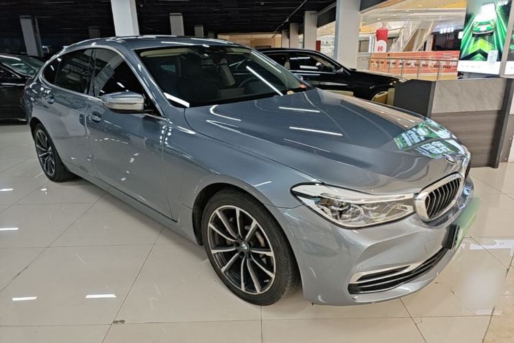 Used BMW 6 Series GT 2019 630i Luxury Design Package Front Right 45 Deg