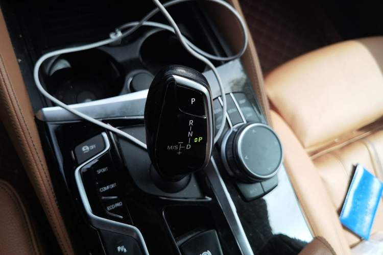 Used BMW 6 Series GT 2019 630i M Sport Package Gear Lever