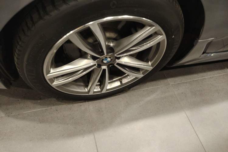 Used BMW 6 Series GT 2019 630i M Sport Package Left Front Wheel Hub