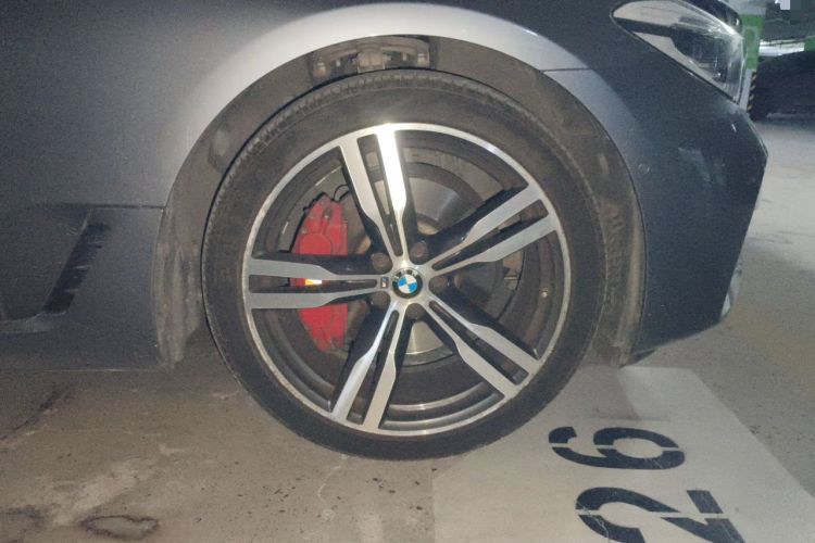 Used BMW 6 Series GT 2019 630i M Sport Touring Edition Right Front Wheel Hub