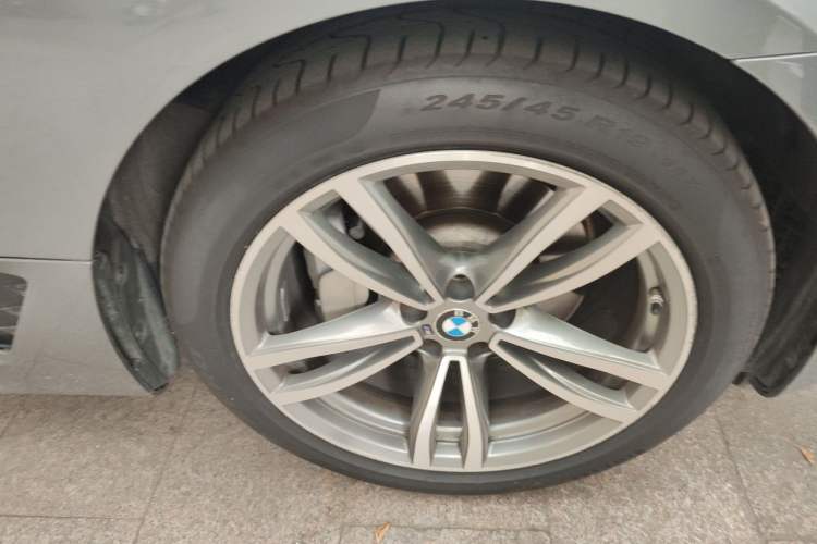 Used BMW 6 Series GT 2019 630i M Sport Package Right Front Wheel Hub