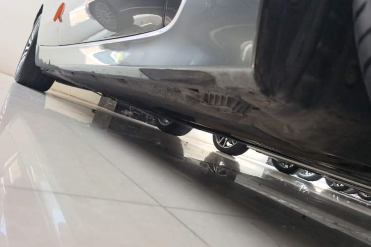 Used BMW 6 Series GT 2019 630i Luxury Design Package Right Side Sill