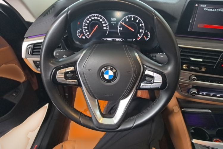 Used BMW 6 Series GT 2019 630i Luxury Design Package Steering Wheel