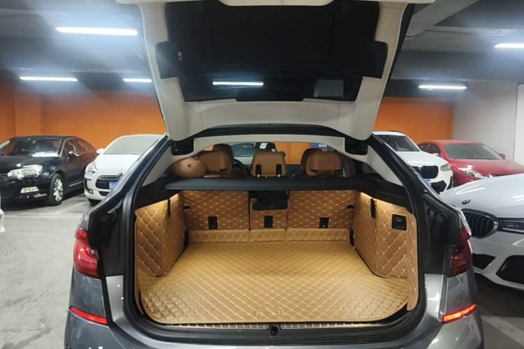 Used BMW 6 Series GT 2019 630i Luxury Design Package Trunk