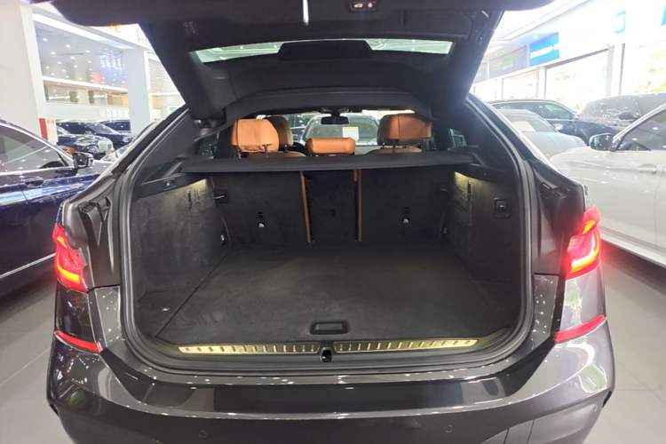Used BMW 6 Series GT 2019 630i M Sport Package Trunk