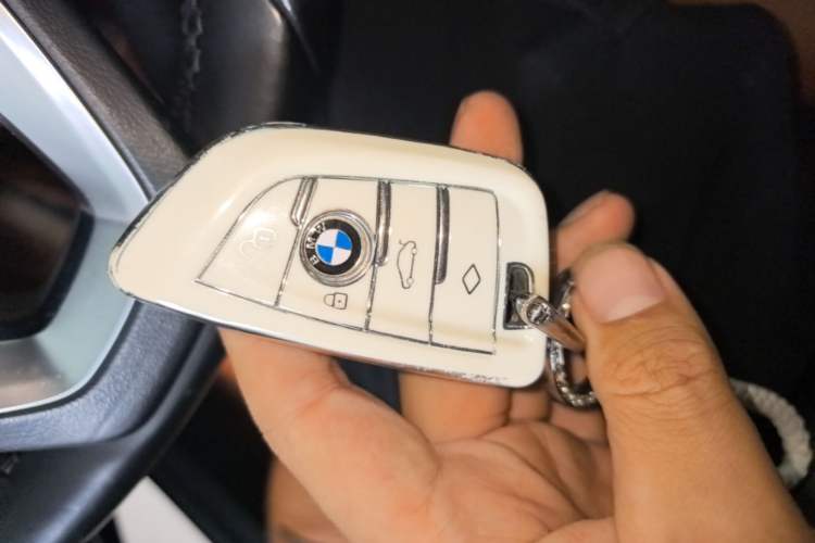 Used BMW 6 Series GT 2019 630i Luxury Design Package Vehicle Key