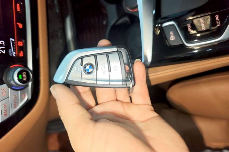 Used BMW 6 Series GT 2019 630i M Sport Package Vehicle Key