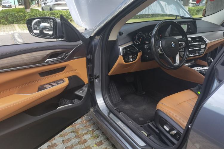 Used BMW 6 Series GT 2019 630i Luxury Design Package Driver Seat