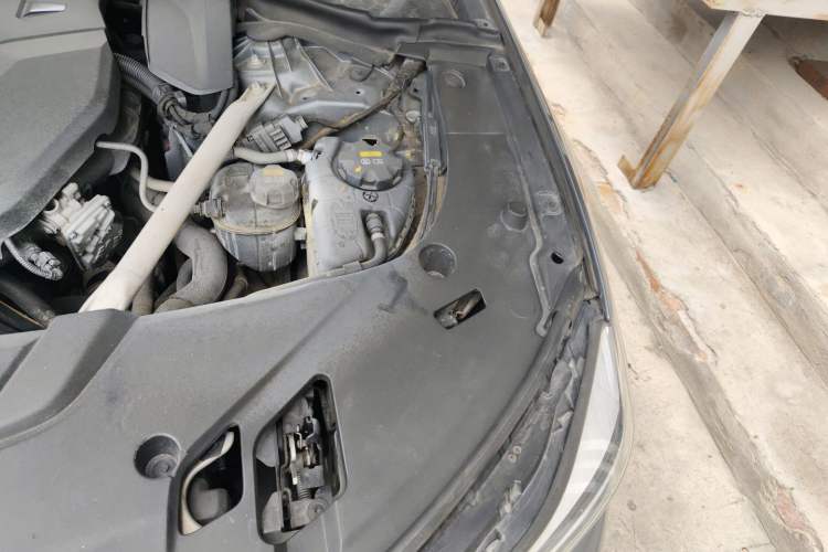 Used BMW 6 Series GT 2019 630i M Sport Package Engine Bay Left