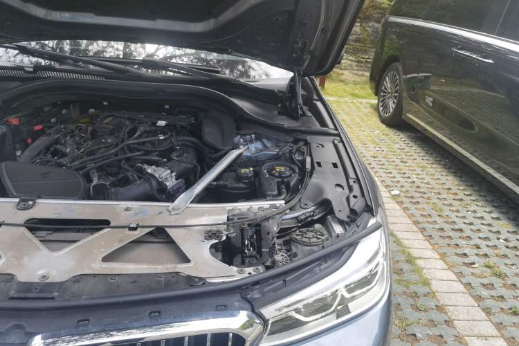 Used BMW 6 Series GT 2019 630i Luxury Design Package Engine Bay Left