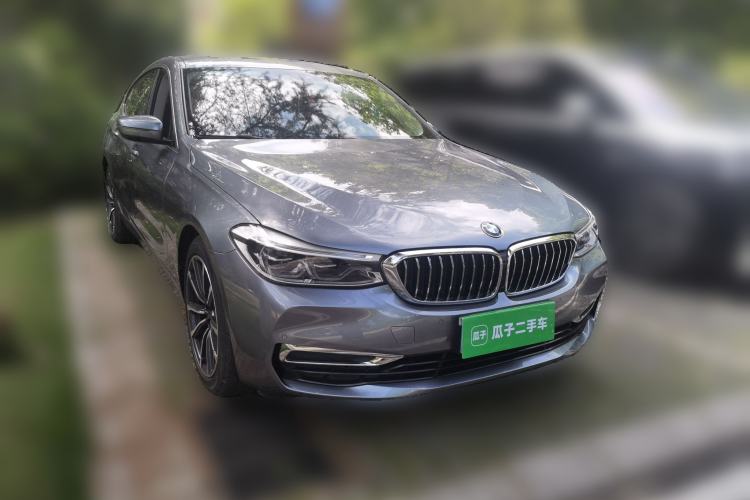 Used BMW 6 Series GT 2019 630i Luxury Design Package Front Right 45 Deg