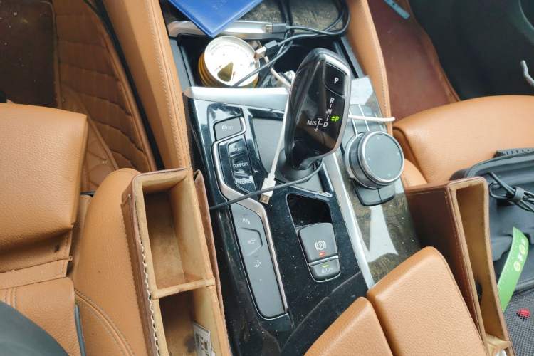 Used BMW 6 Series GT 2019 630i M Sport Package Gear Lever